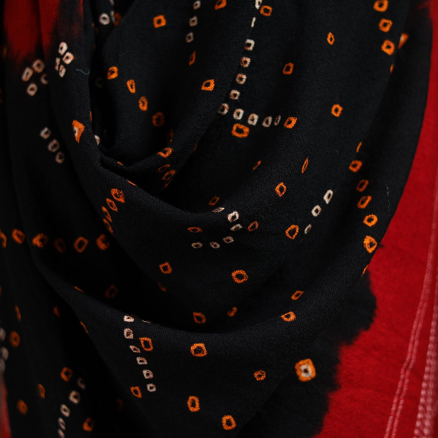 Kutch handwoven bandhani merino wool shawl 01 - handcrafted