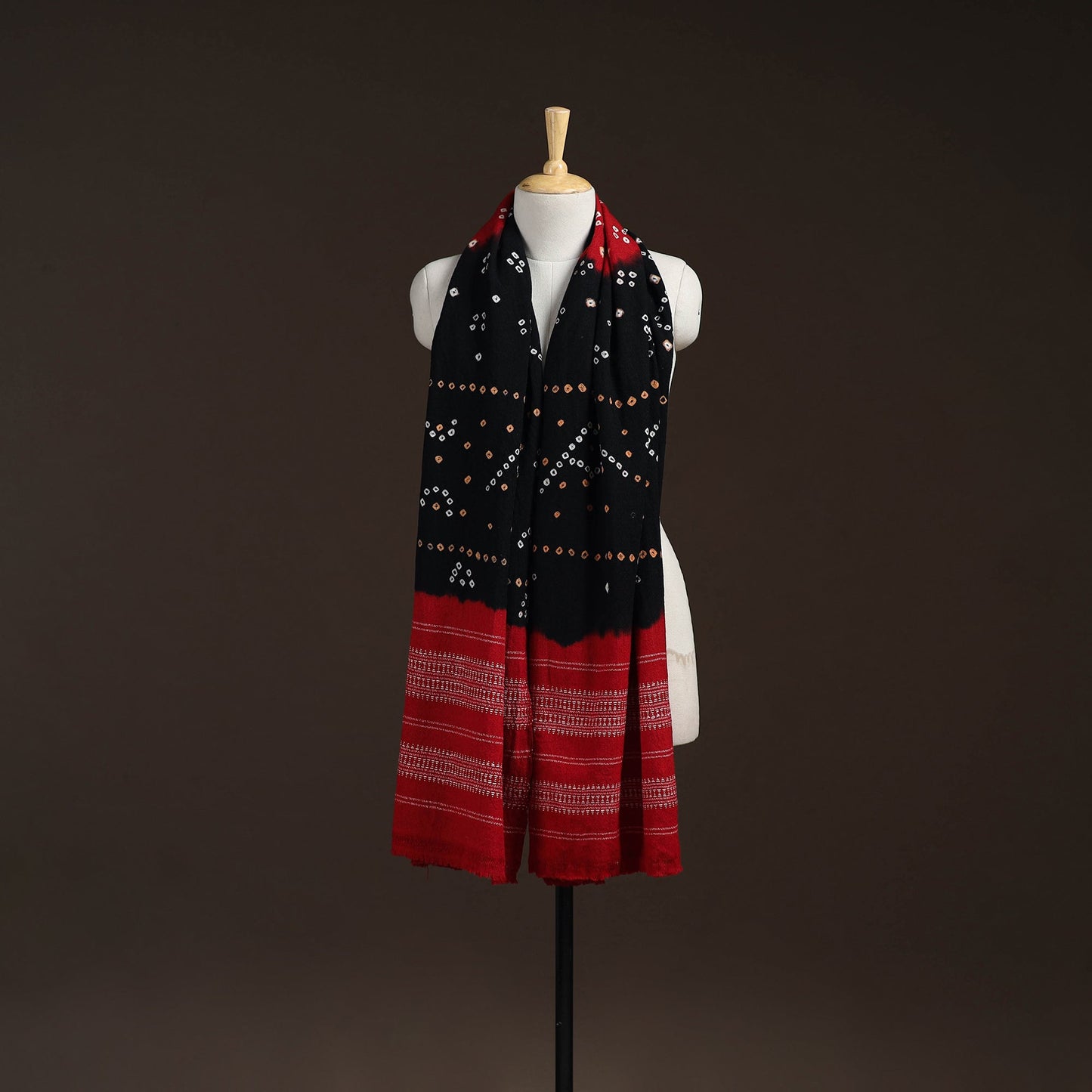 Kutch handwoven bandhani merino wool shawl 03 - handcrafted