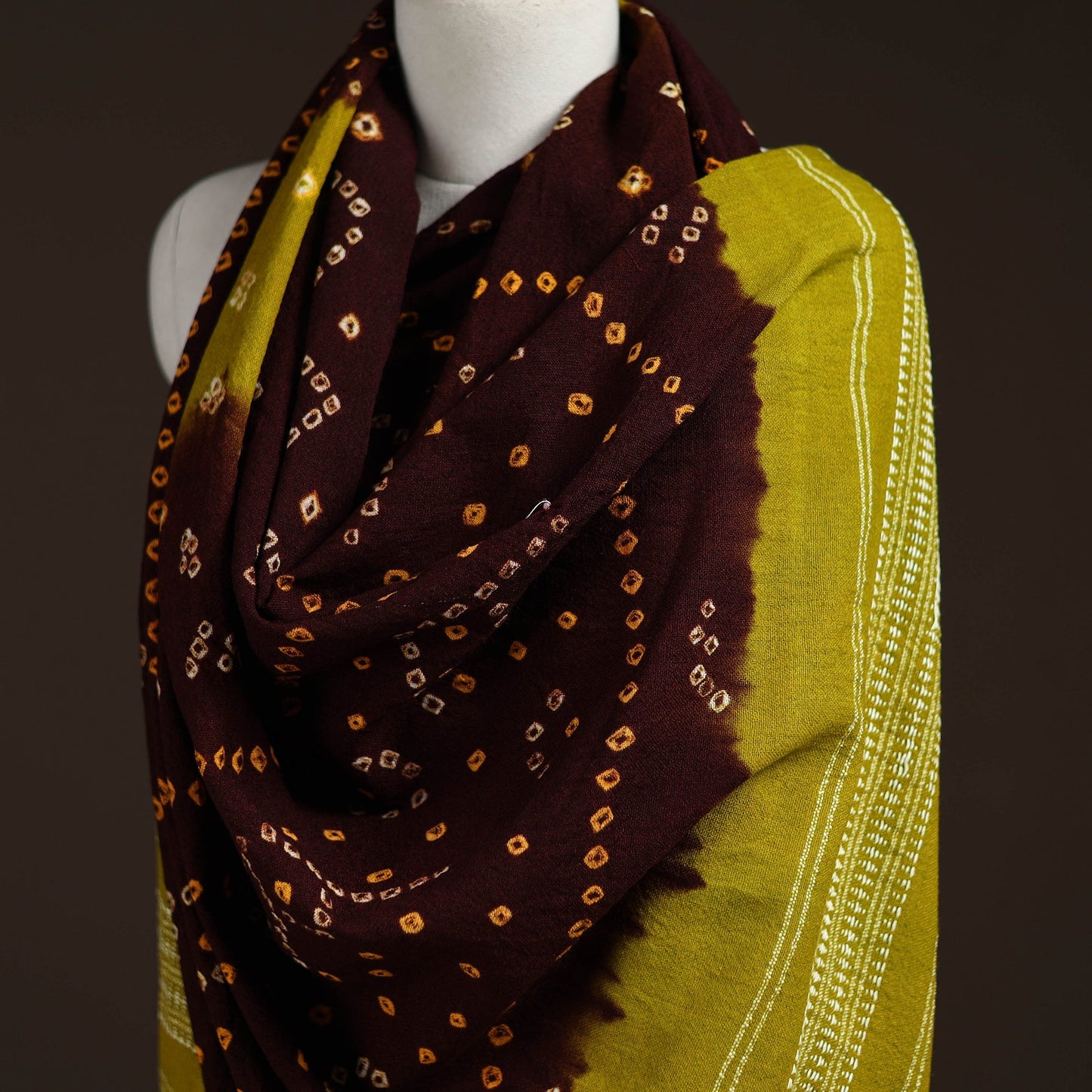 Kutch handwoven bandhani merino wool shawl 07 - handcrafted