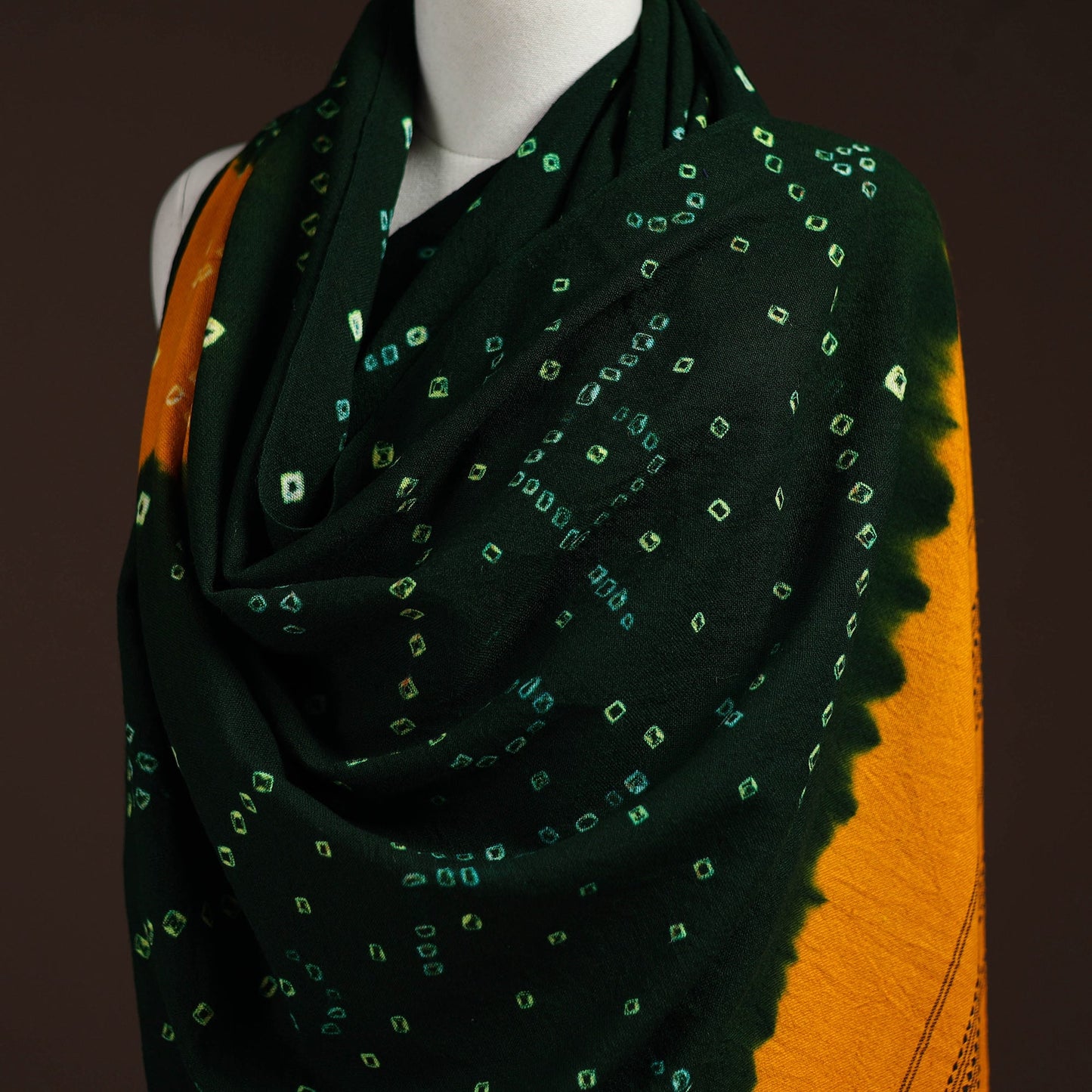 Kutch handwoven bandhani merino wool shawl 08 - handcrafted