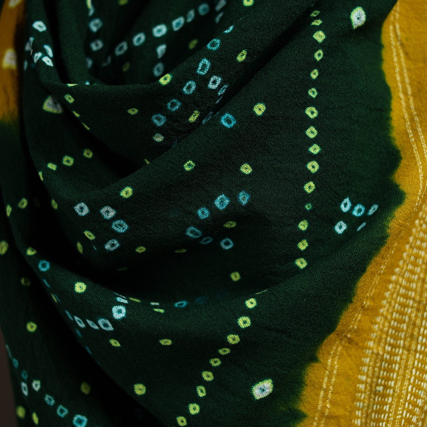 Kutch handwoven bandhani merino wool shawl 09 - handcrafted