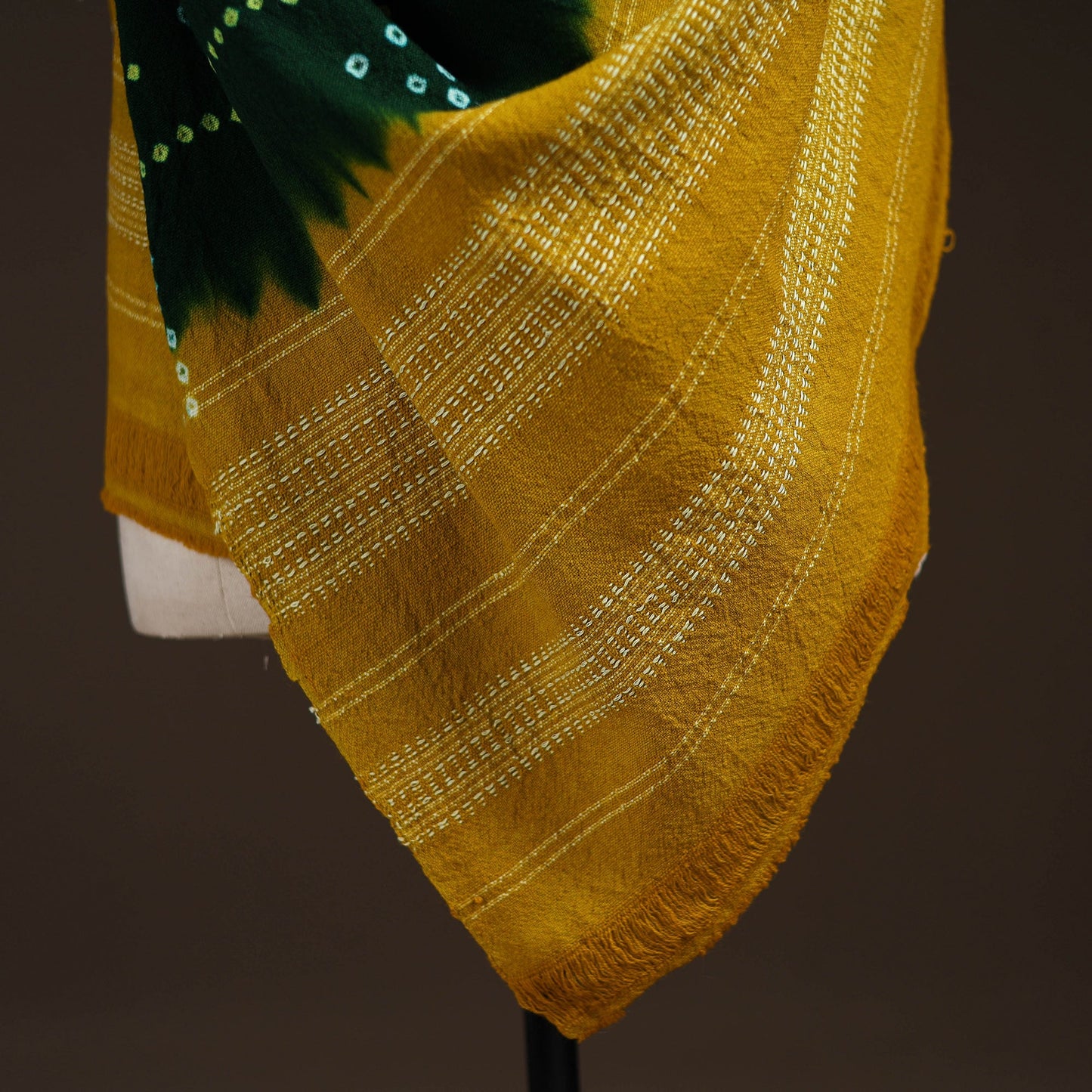 Kutch handwoven bandhani merino wool shawl 09 - handcrafted