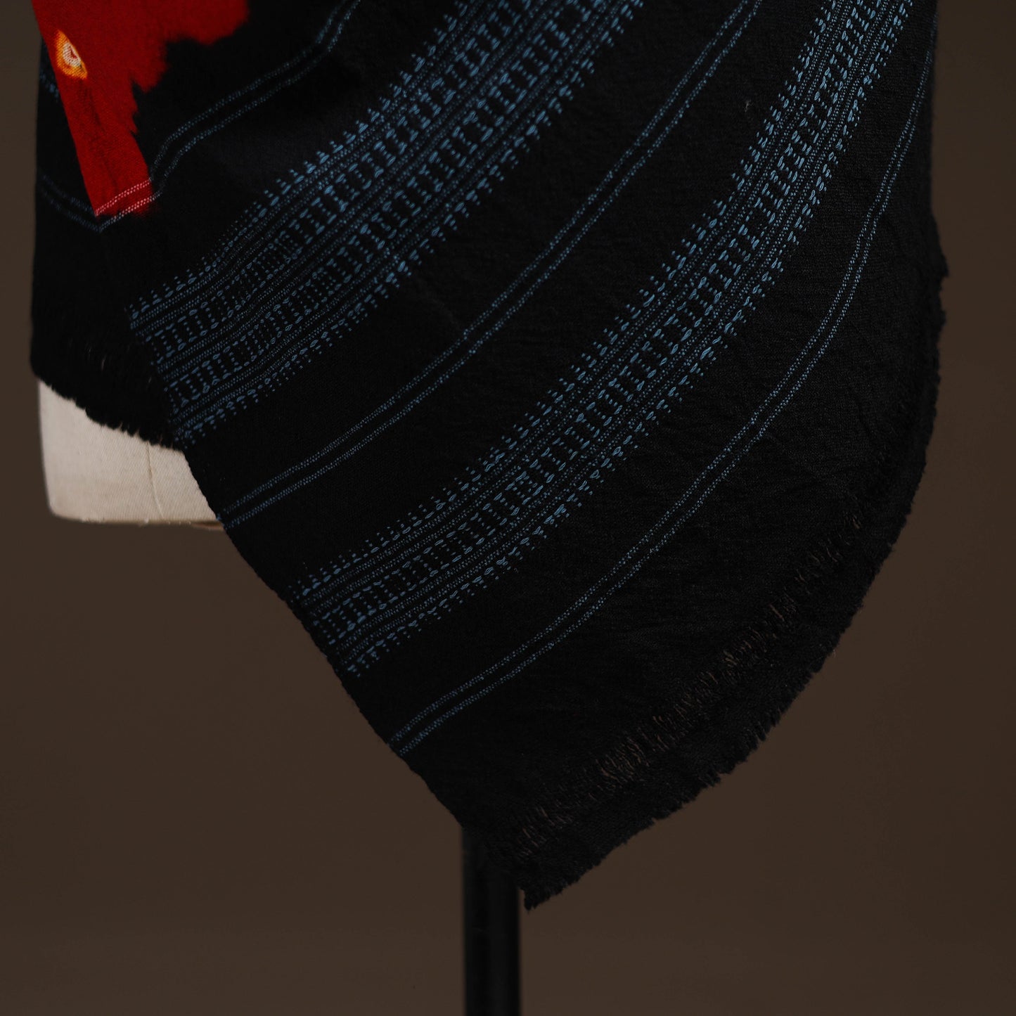 Kutch handwoven bandhani merino wool shawl 10 - handcrafted