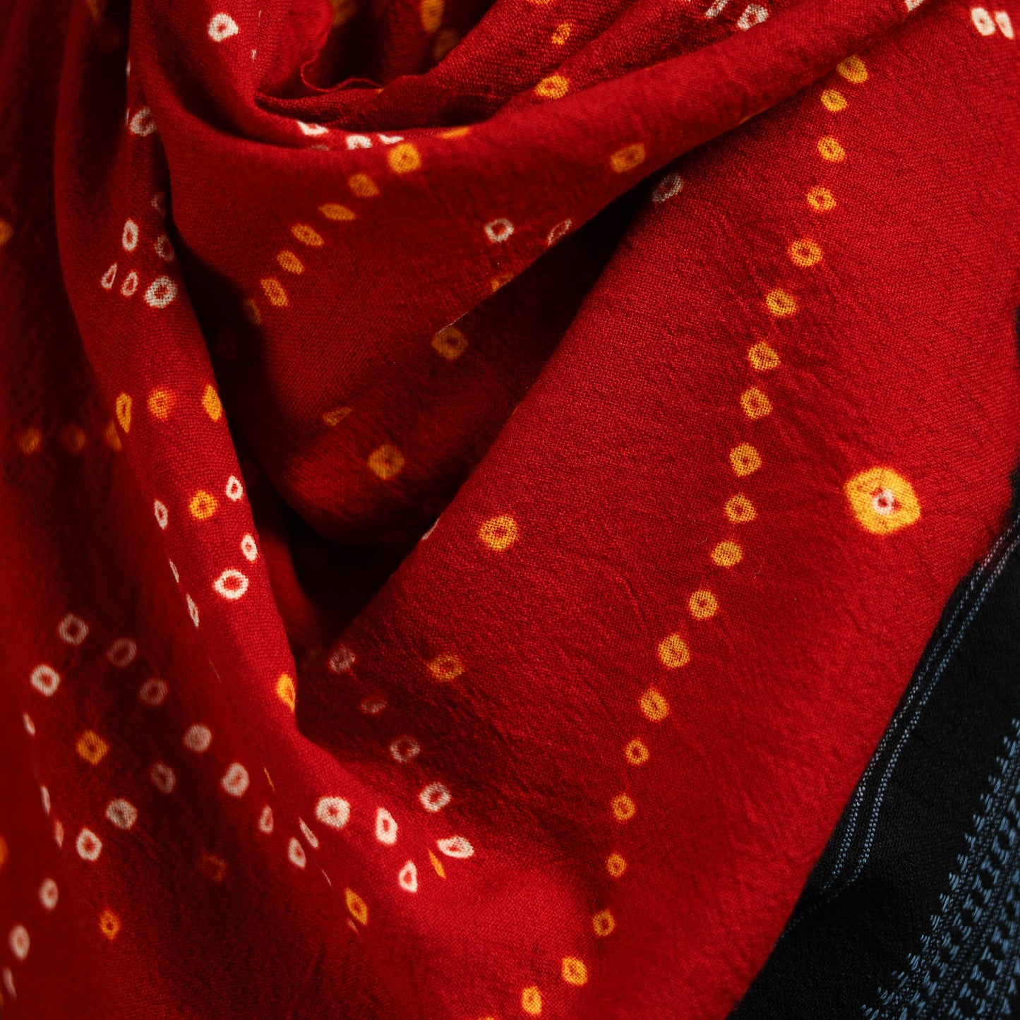 Kutch handwoven bandhani merino wool shawl 10 - handcrafted