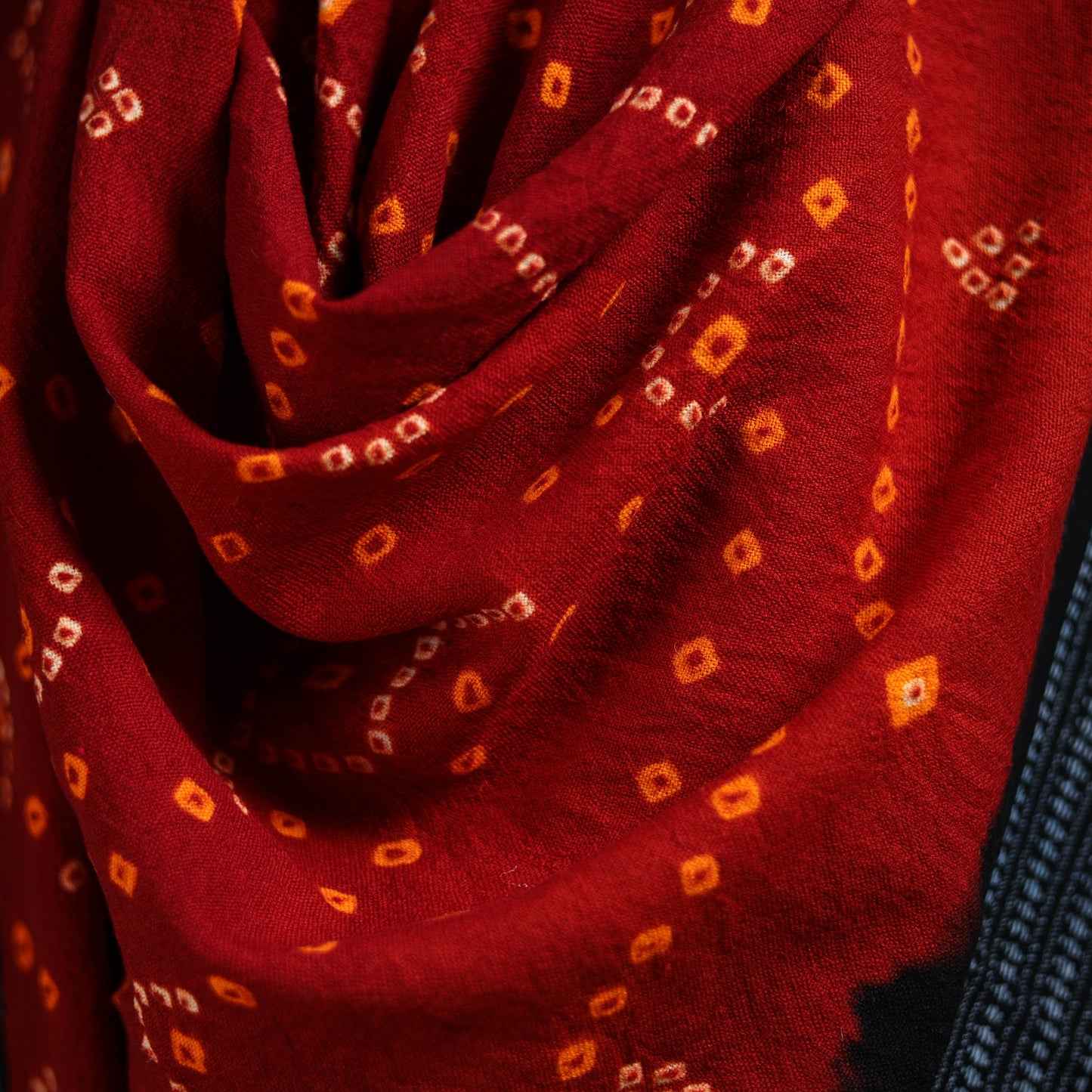 Kutch handwoven bandhani merino wool shawl 11 - handcrafted