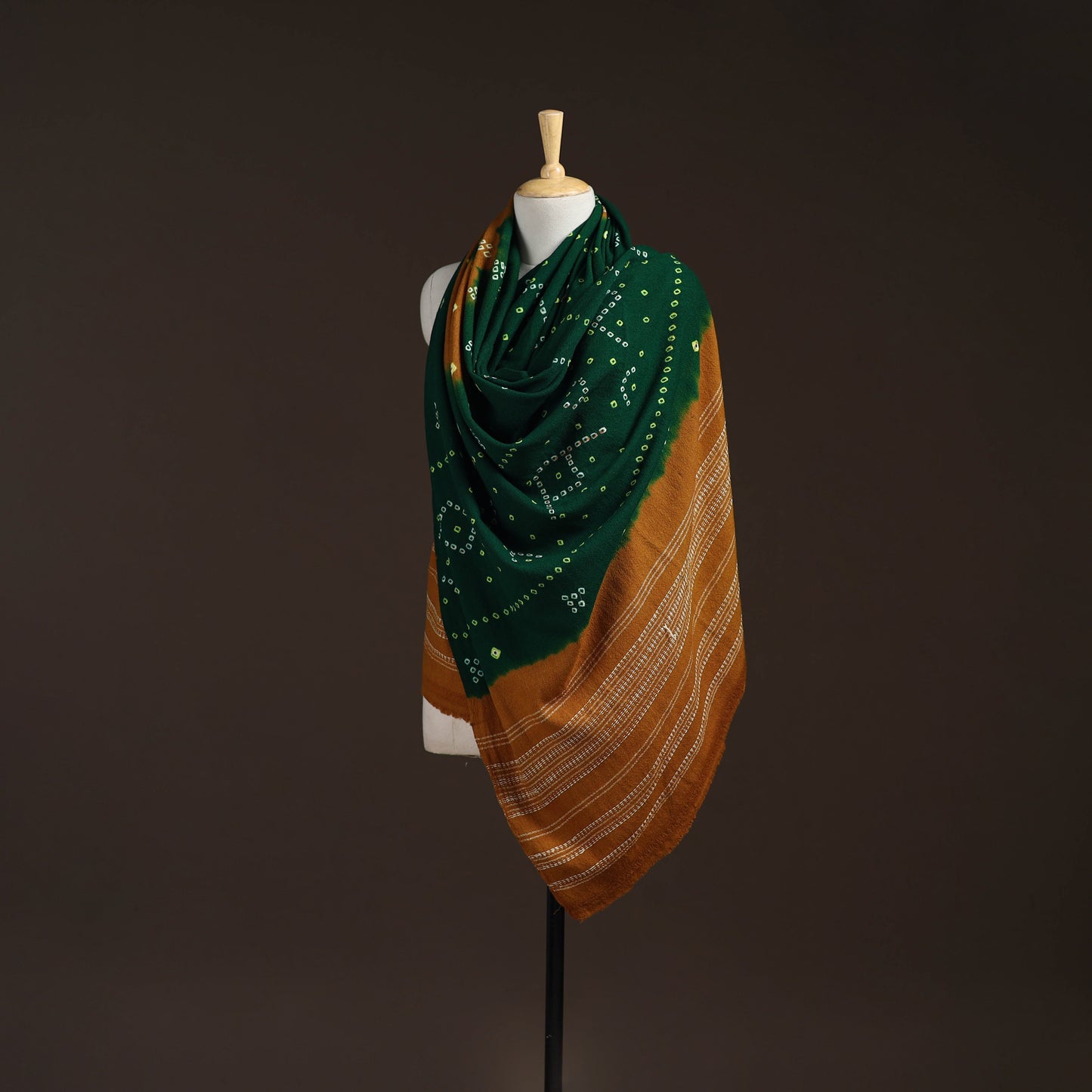 Kutch handwoven bandhani merino wool shawl 12 - handcrafted