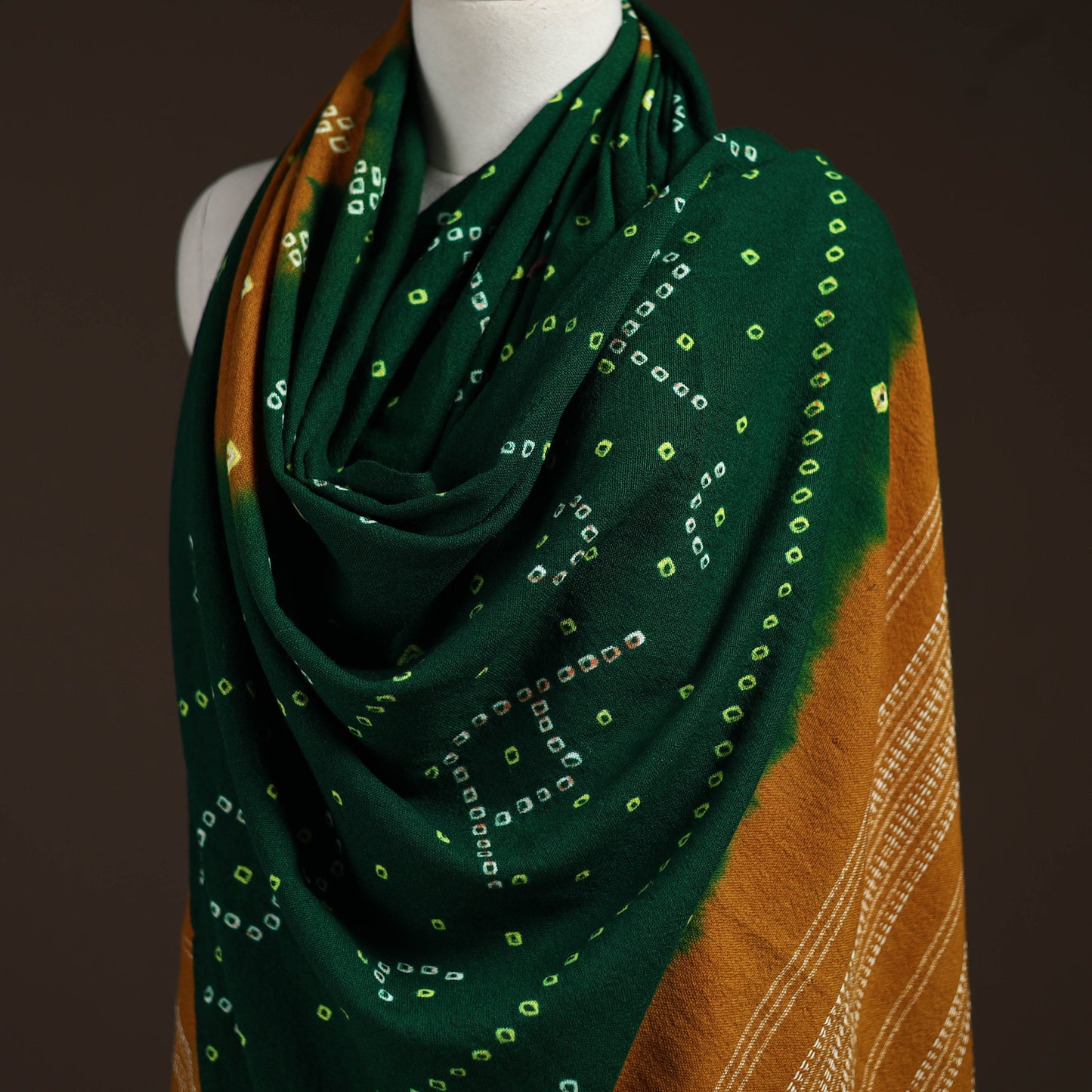 Kutch handwoven bandhani merino wool shawl 12 - handcrafted