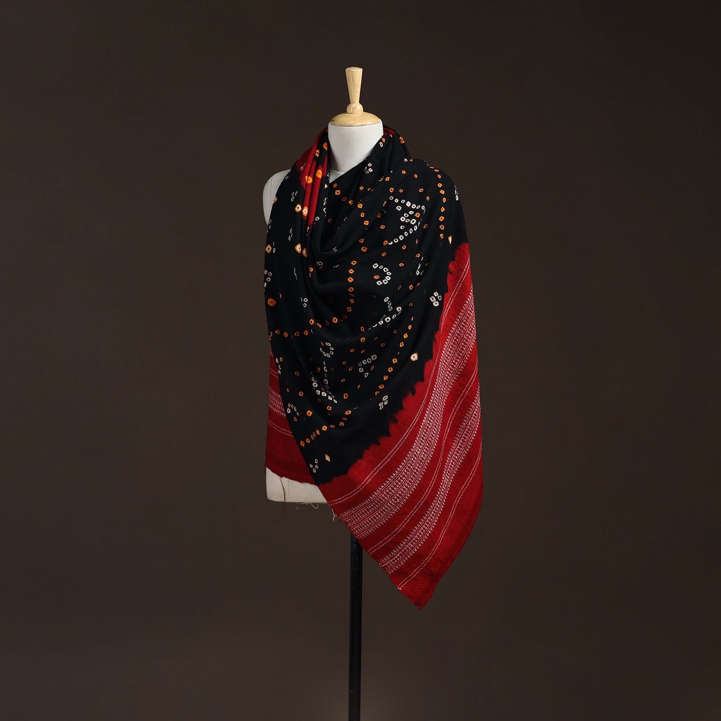 Kutch handwoven bandhani merino wool shawl 13 - handcrafted