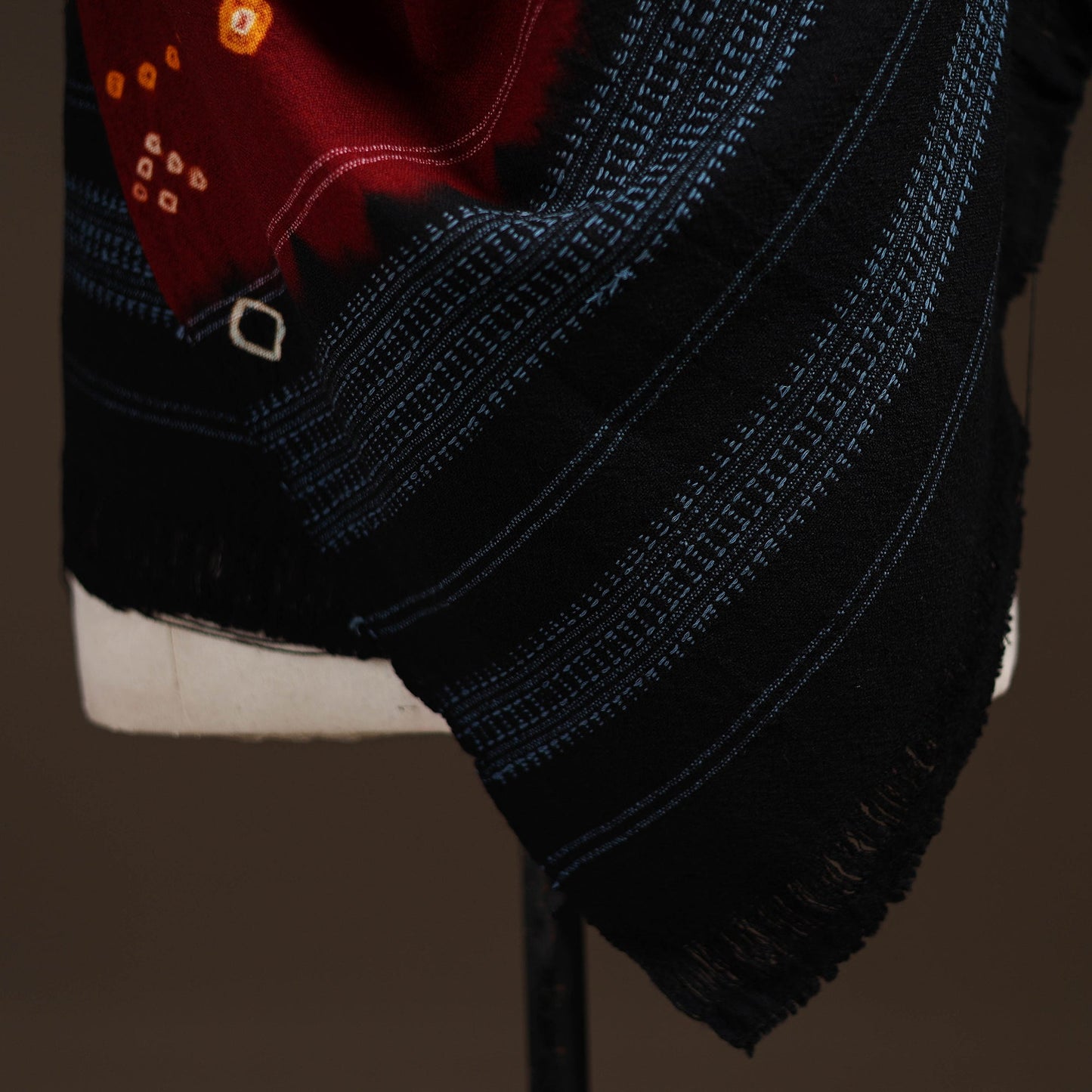 Kutch handwoven bandhani merino wool shawl 14 - handcrafted