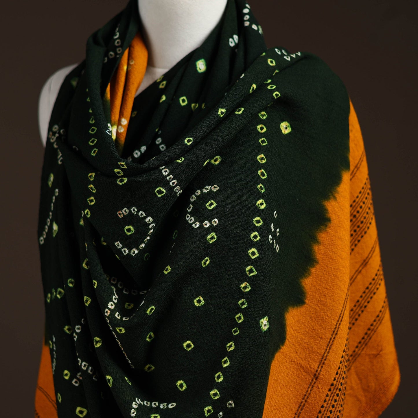 Kutch handwoven bandhani merino wool shawl 16 - handcrafted