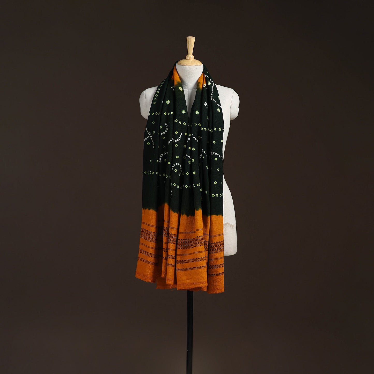 Kutch handwoven bandhani merino wool shawl 16 - handcrafted