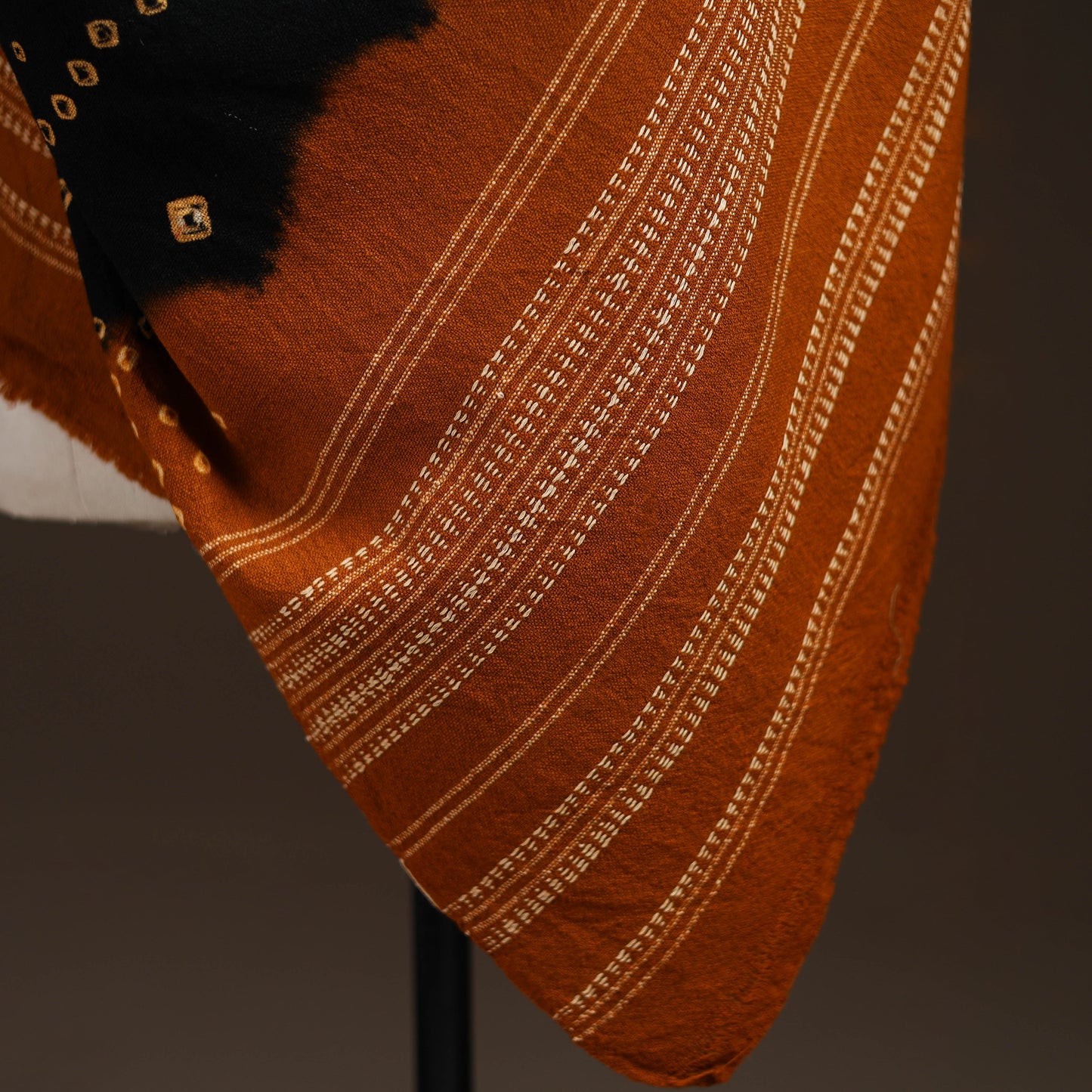 Kutch handwoven bandhani merino wool shawl 17 - handcrafted