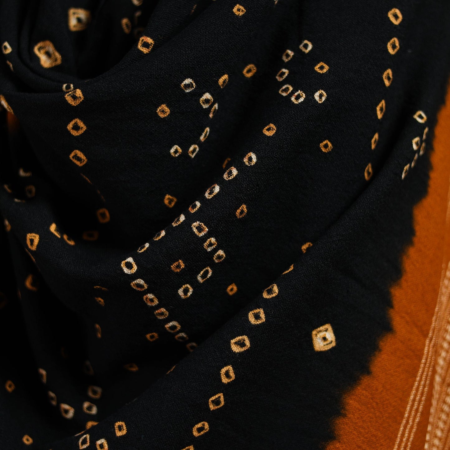 Kutch handwoven bandhani merino wool shawl 17 - handcrafted