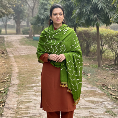 Green Kutch Handwoven Bandhani Merino Wool Shawl, worn by a model, AI visual of the shawl, iTokri