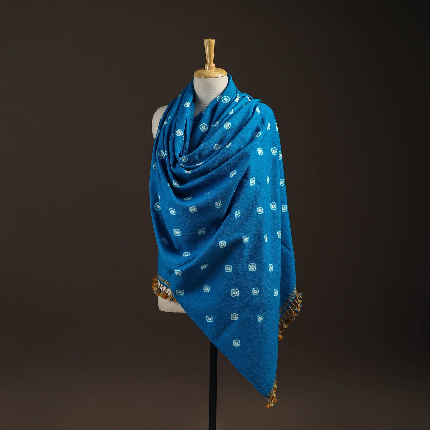 Kutch handwoven merino wool bandhani tie-dye shawl 124