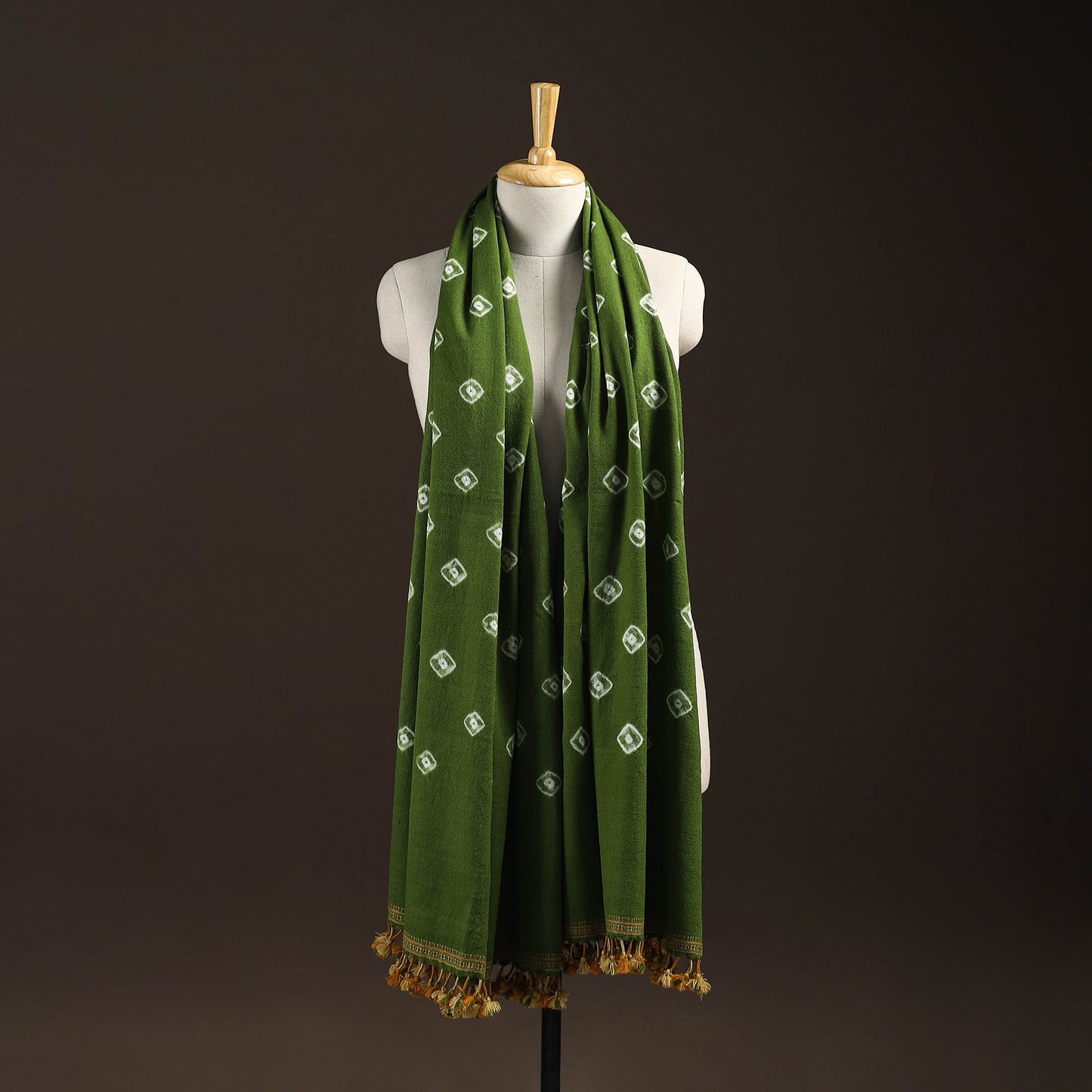 Kutch handwoven merino wool bandhani tie-dye shawl 130