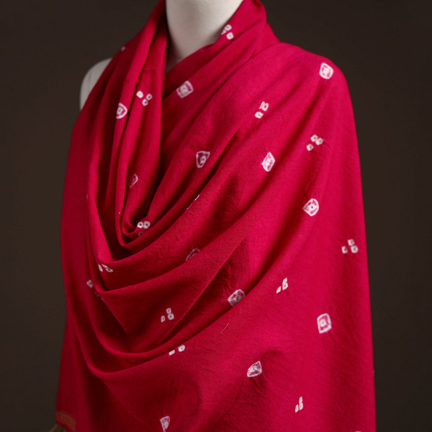 Kutch handwoven merino wool bandhani tie-dye shawl 26