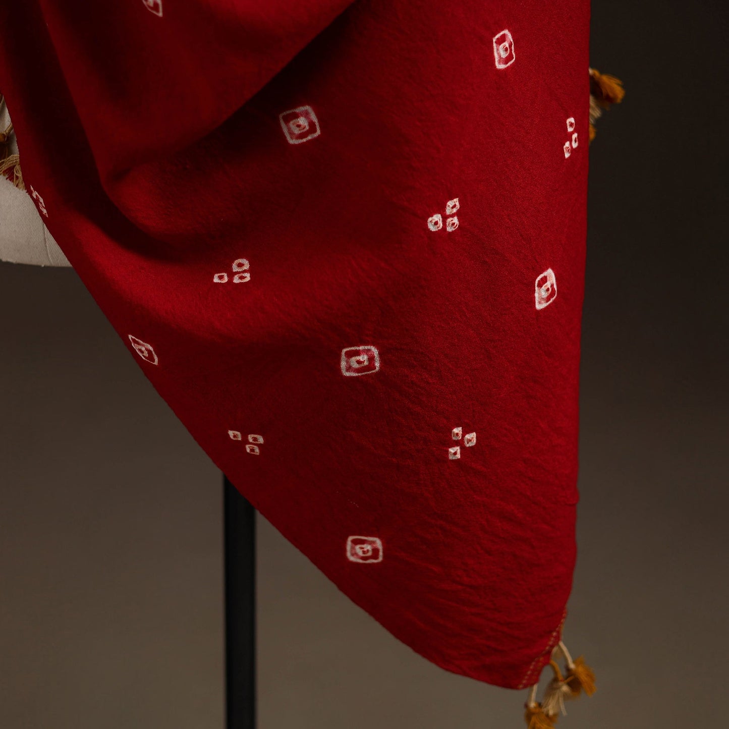 Kutch handwoven merino wool bandhani tie-dye shawl 27