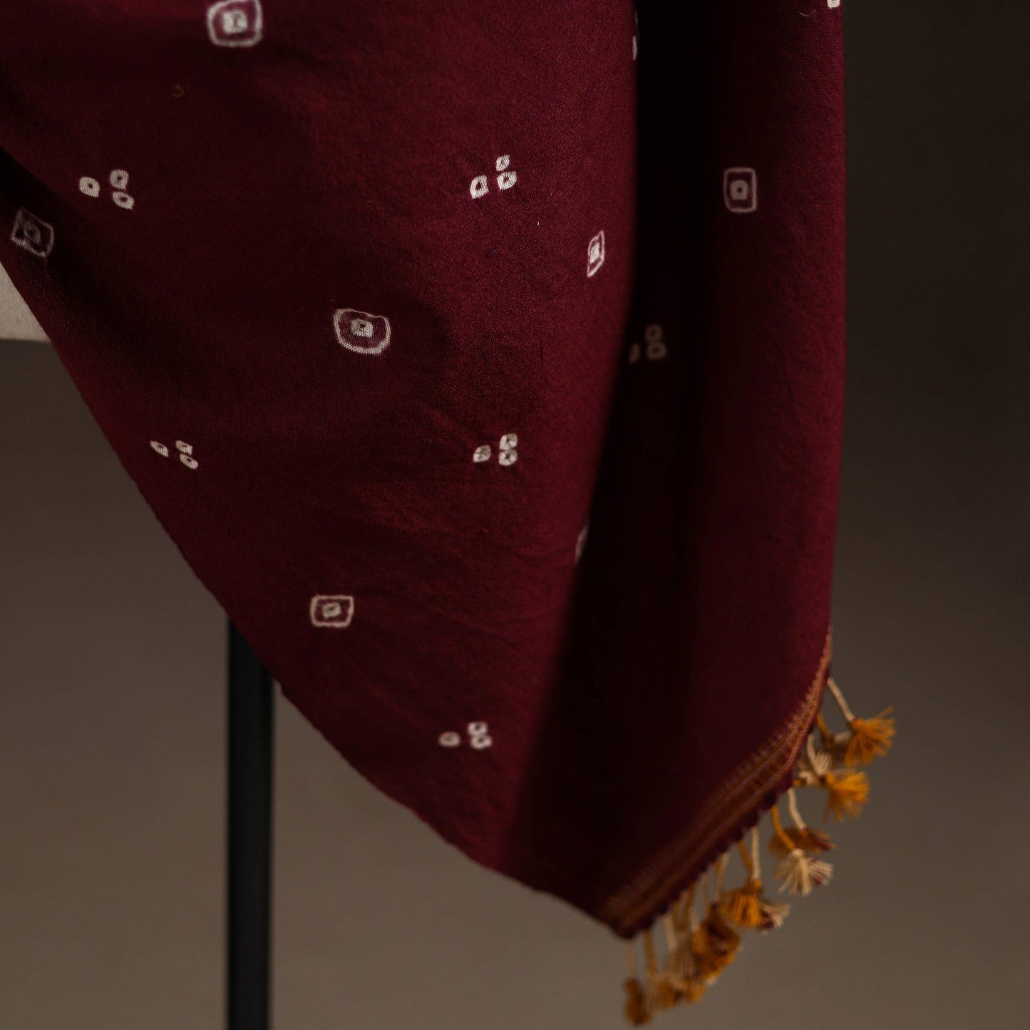 Kutch handwoven merino wool bandhani tie-dye shawl 28