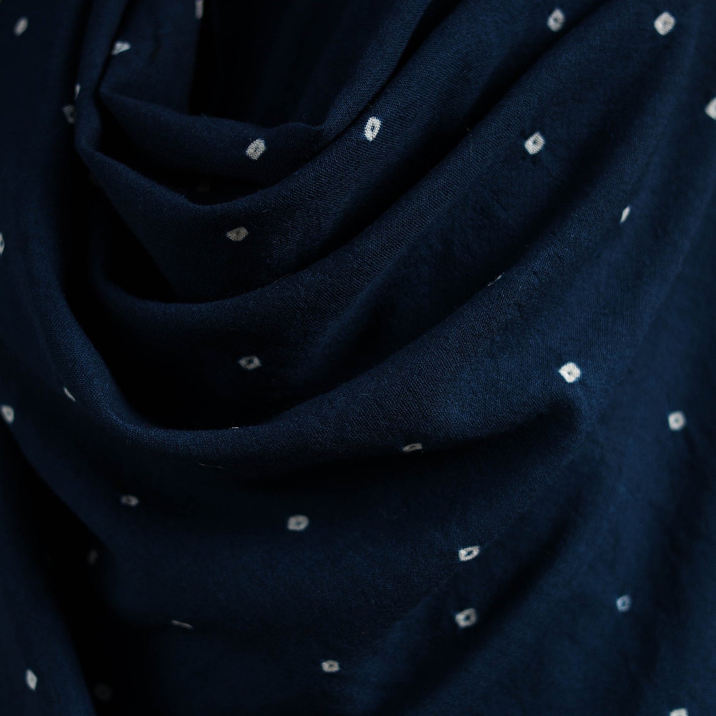 Kutch handwoven merino wool bandhani tie-dye shawl 37