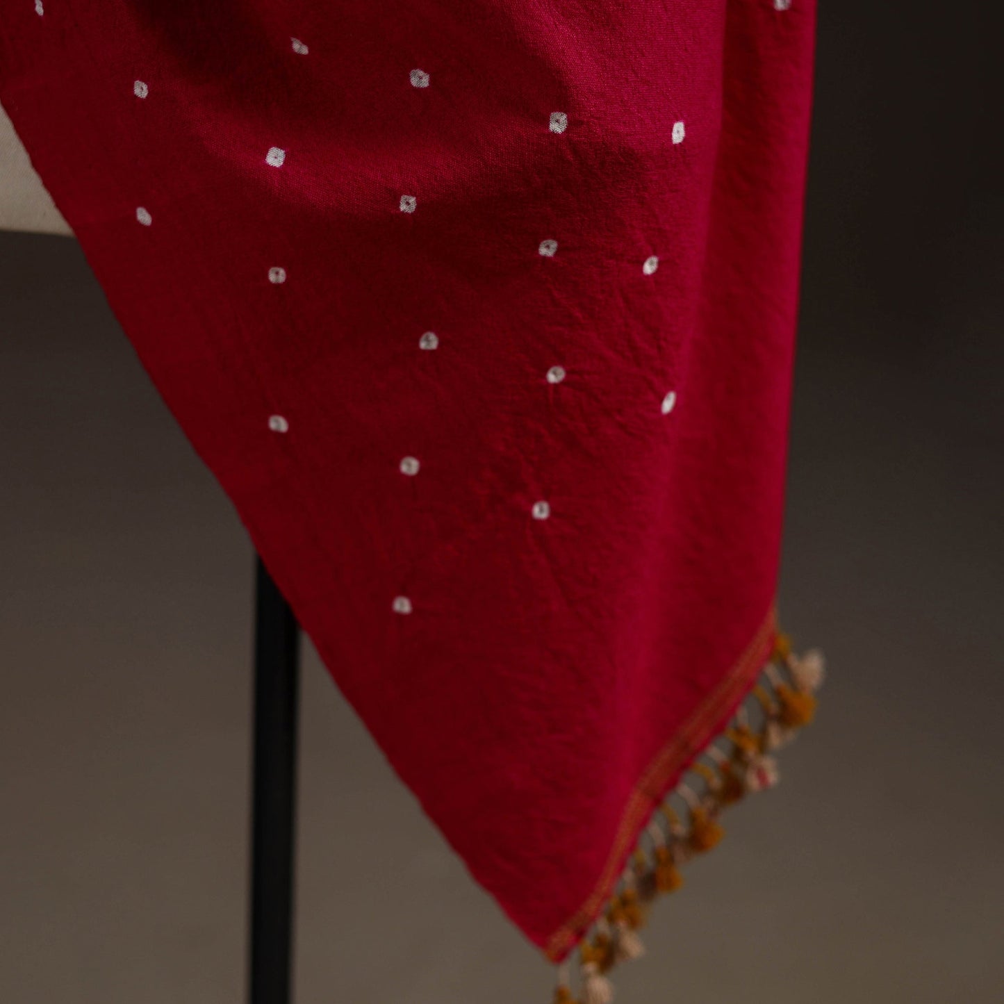 Kutch handwoven merino wool bandhani tie-dye shawl 38