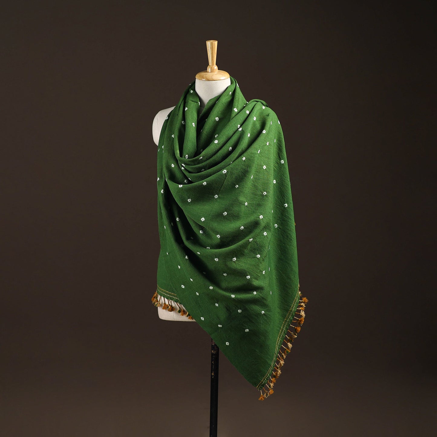 Kutch handwoven merino wool bandhani tie-dye shawl 91