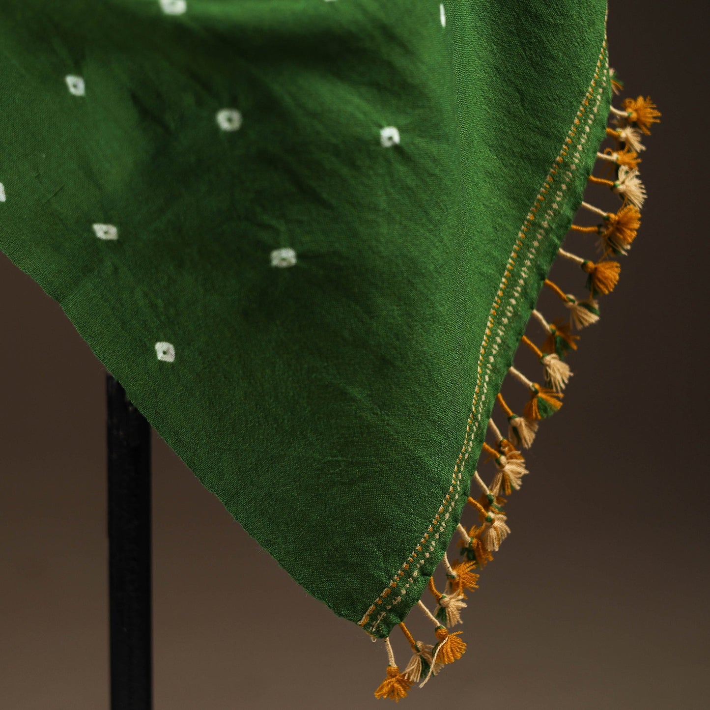 Kutch handwoven merino wool bandhani tie-dye shawl 91