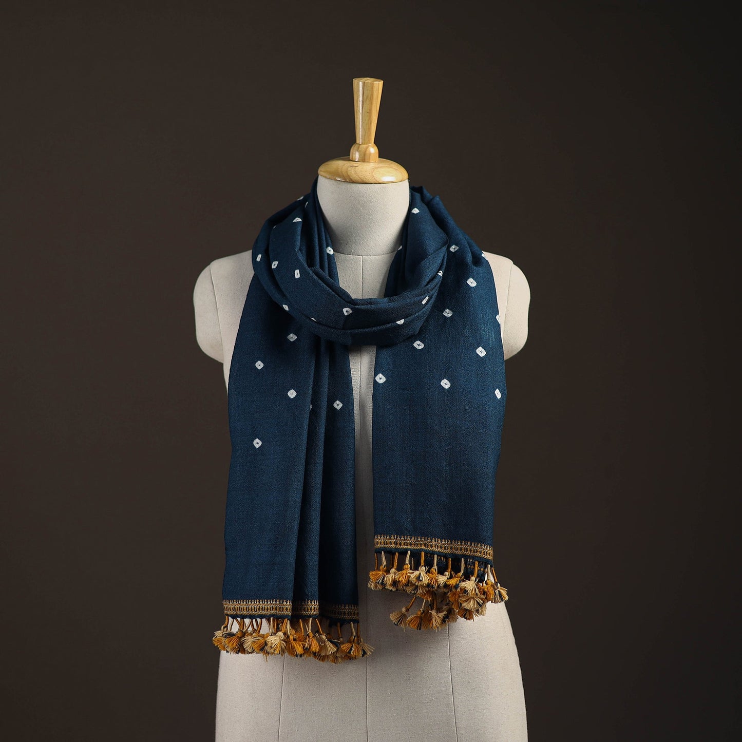 Kutch handwoven merino wool bandhani tie-dye stole 164