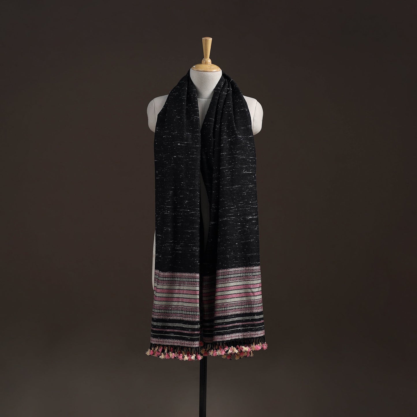 Kutch handwoven merino wool shawl 41 - handcrafted