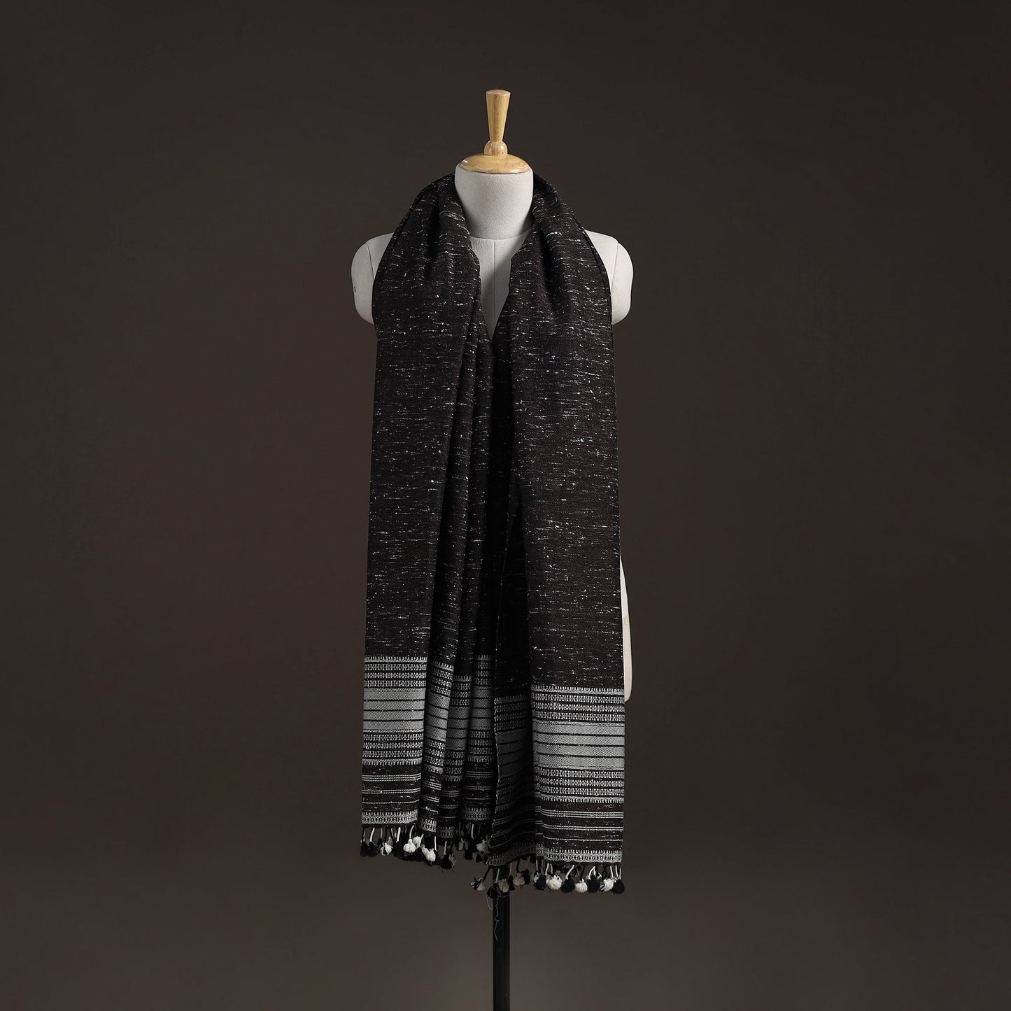 Kutch handwoven merino wool shawl 43 - handcrafted