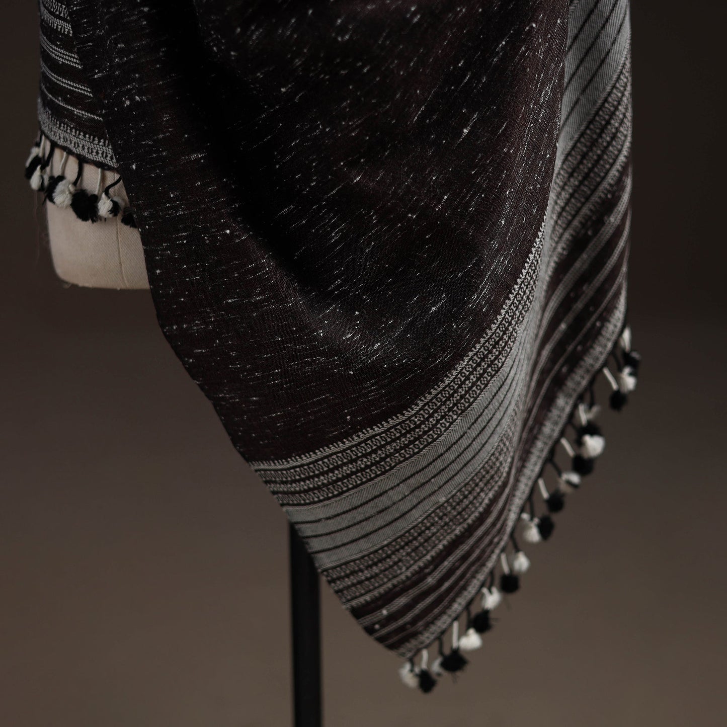 Kutch handwoven merino wool shawl 43 - handcrafted