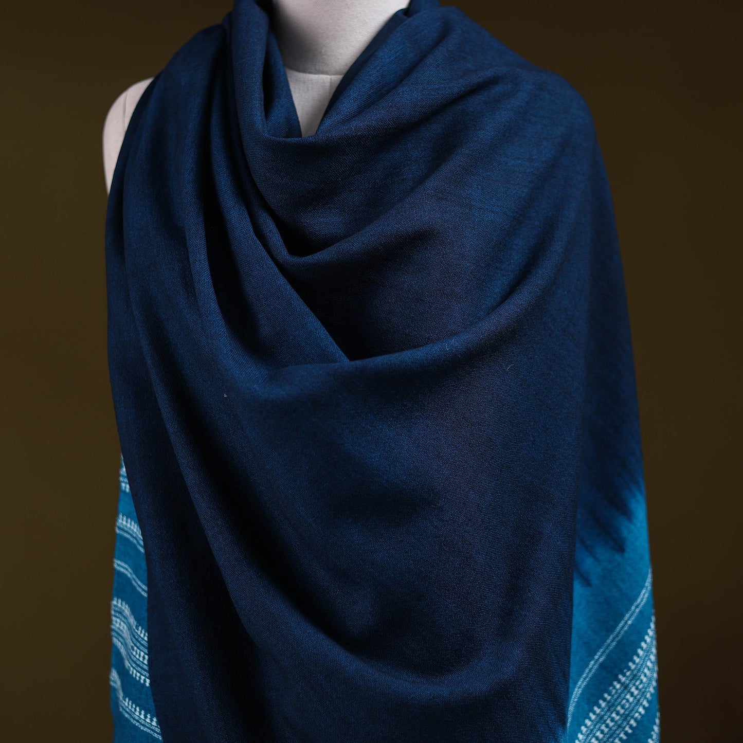 Kutch handwoven merino wool shawl 44 - handcrafted