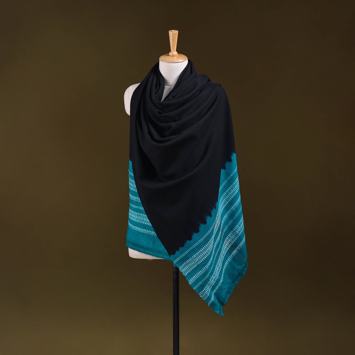 Kutch handwoven merino wool shawl 45 - handcrafted