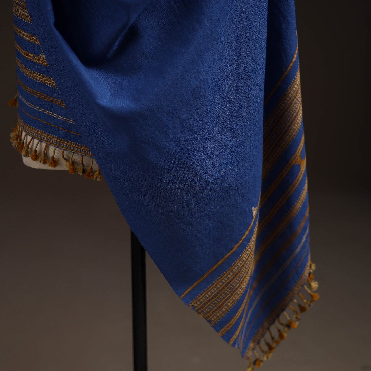 Kutch handwoven merino wool shawl 47 - handcrafted