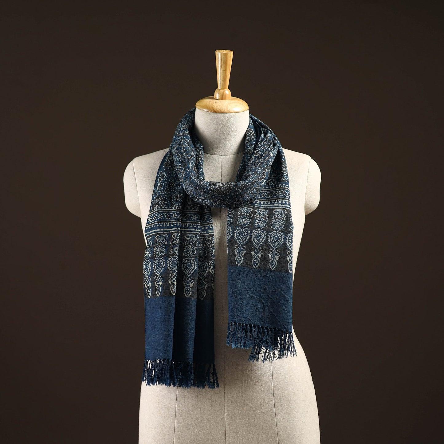 Kutch handwoven merino wool stole 03 - handcrafted