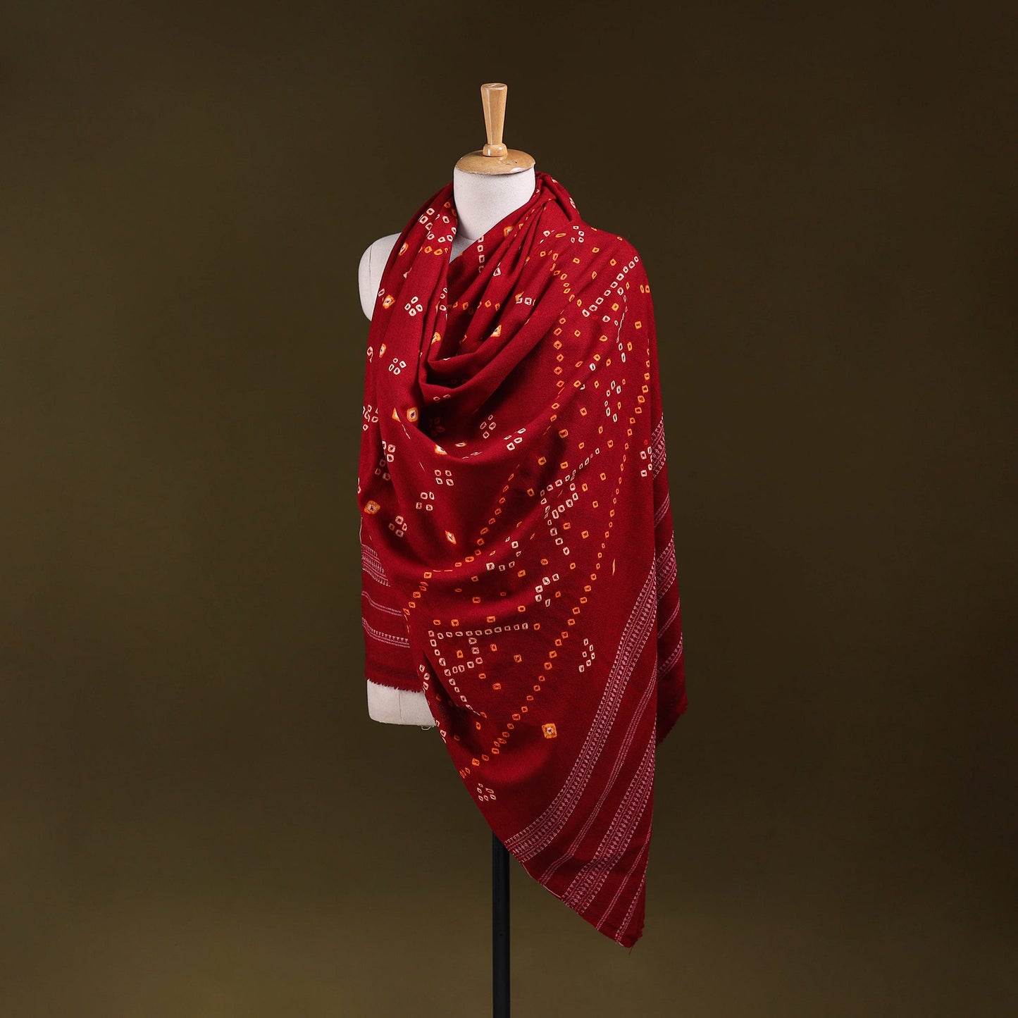 Kutch handwoven merino wool tie-dye bandhani shawl 03