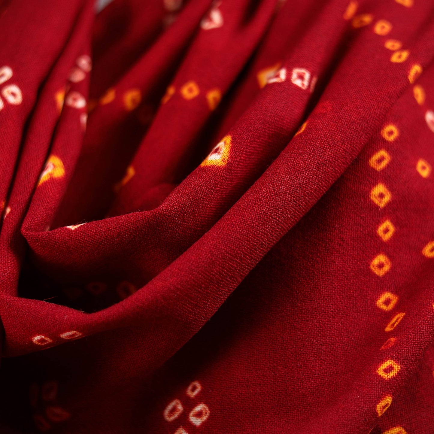 Kutch handwoven merino wool tie-dye bandhani shawl 03