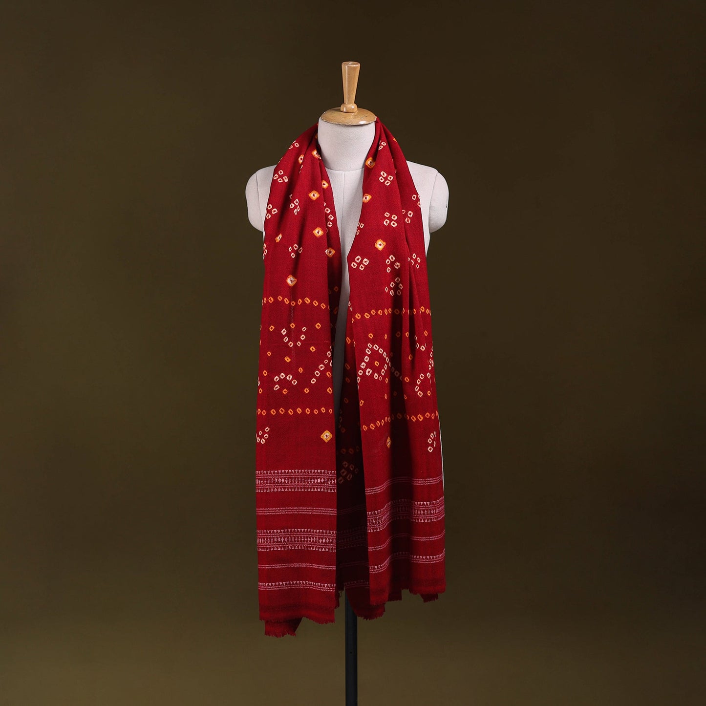 Kutch handwoven merino wool tie-dye bandhani shawl 03