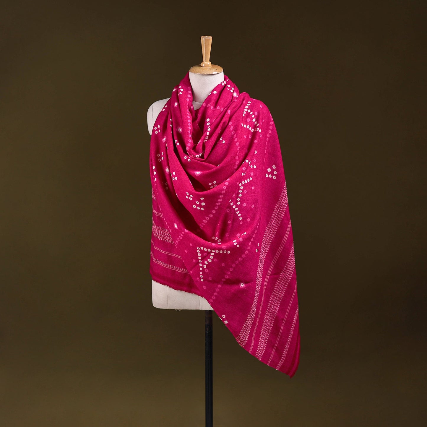 Kutch handwoven merino wool tie-dye bandhani shawl 13