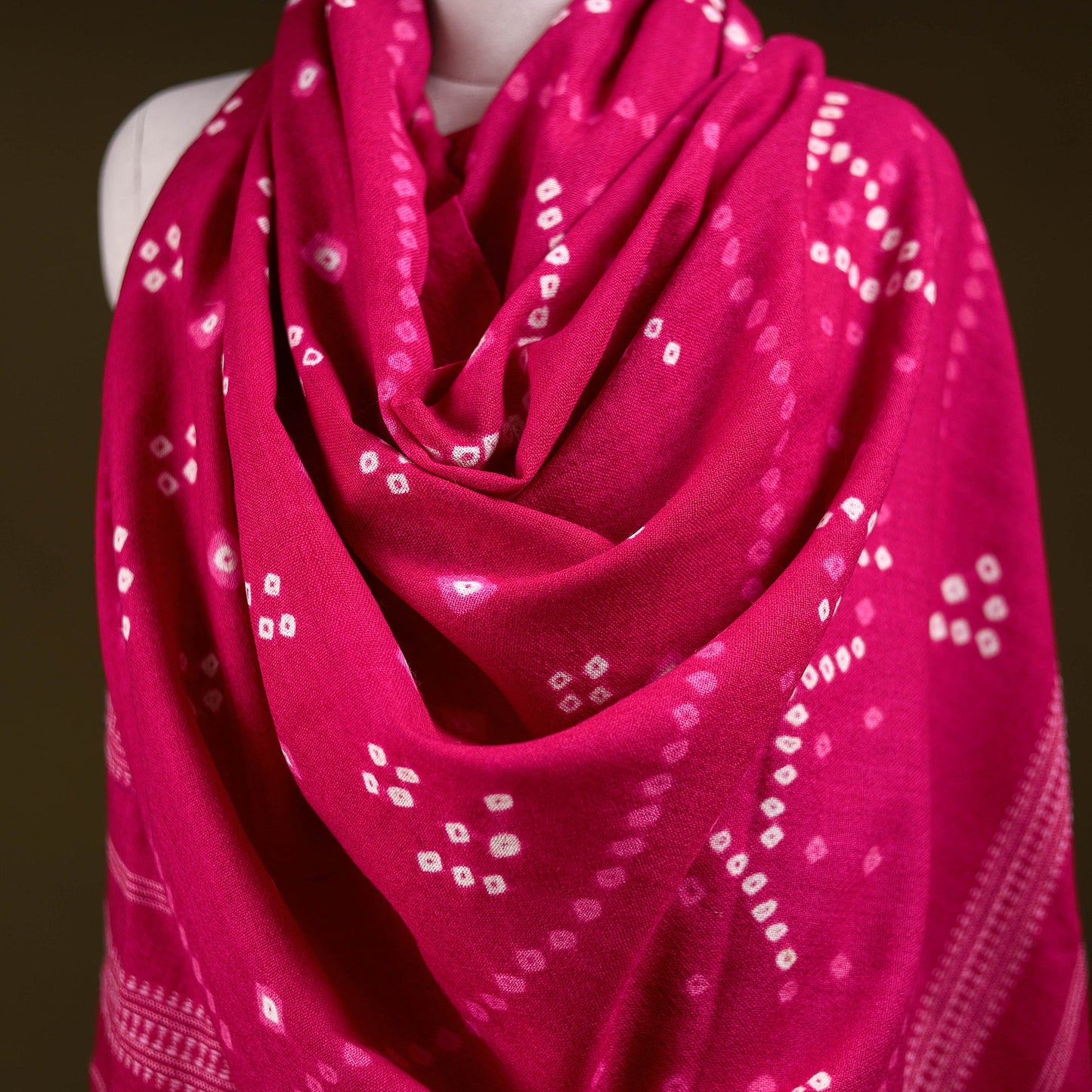 Kutch handwoven merino wool tie-dye bandhani shawl 13