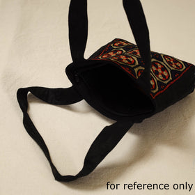 Kutch jat hand embroidered shoulder bag 115 - handcrafted