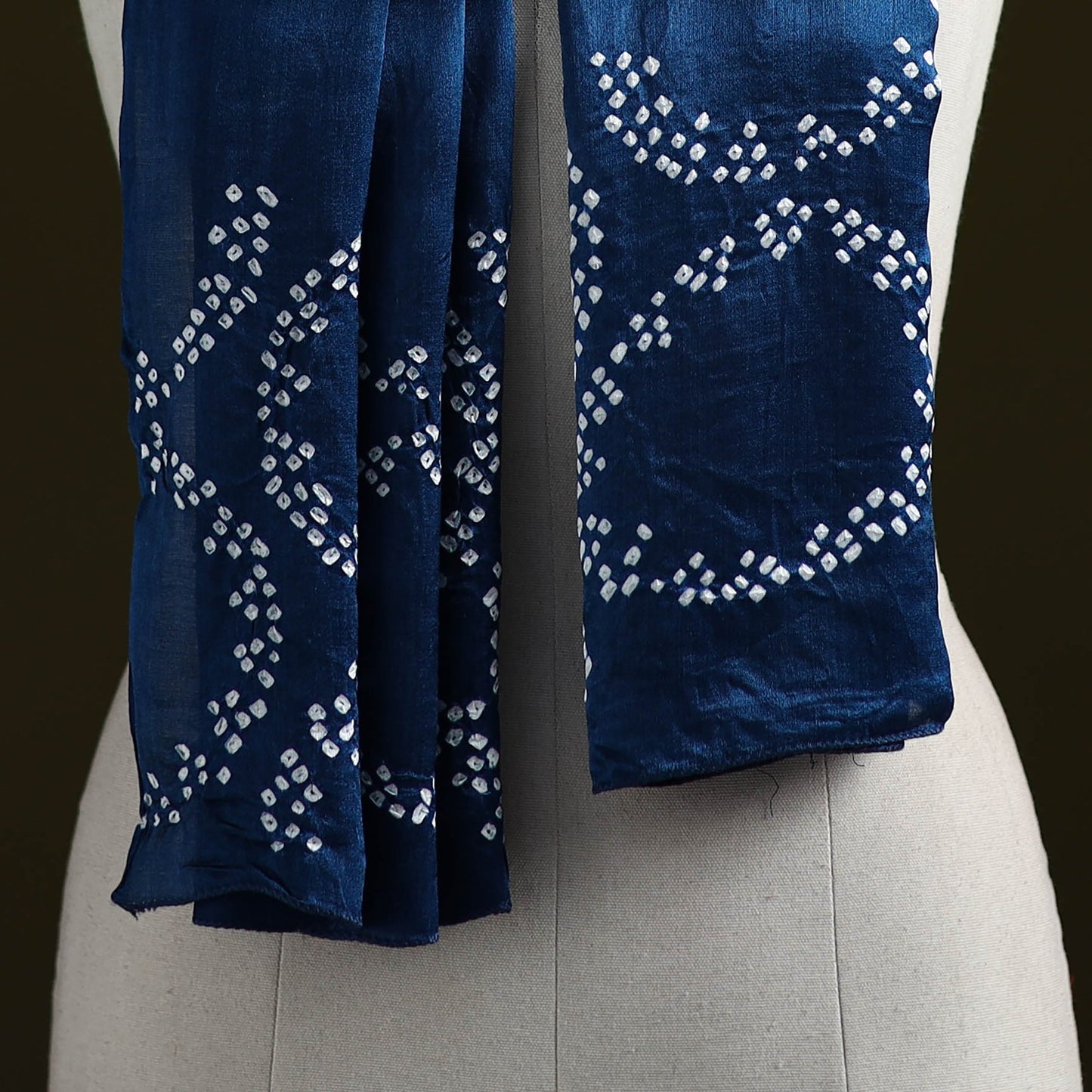 Kutch modal silk clamp dyed bandhani stole 10 - handcrafted