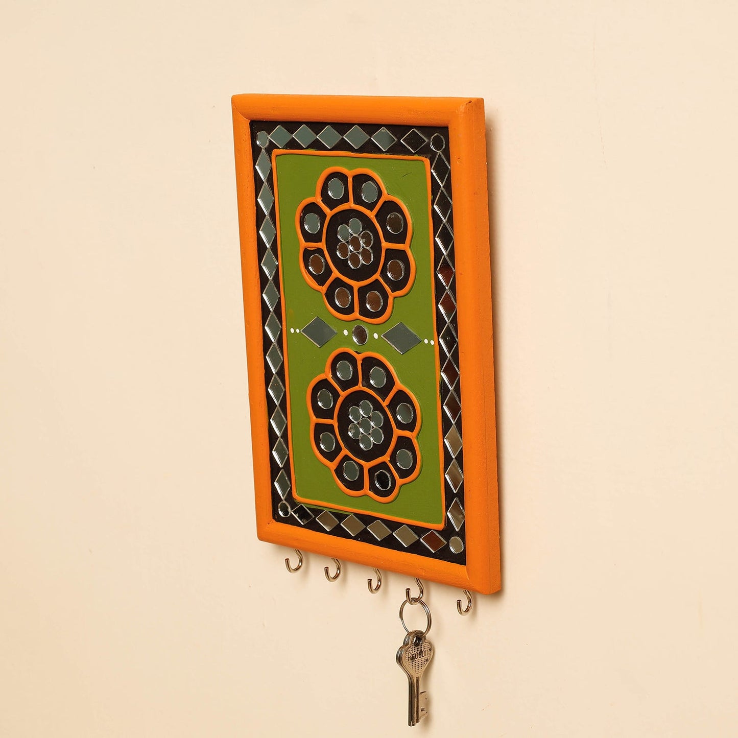  Kutch Mud Mirror Work Lippan Art Key Holder Online at iTokri.com
