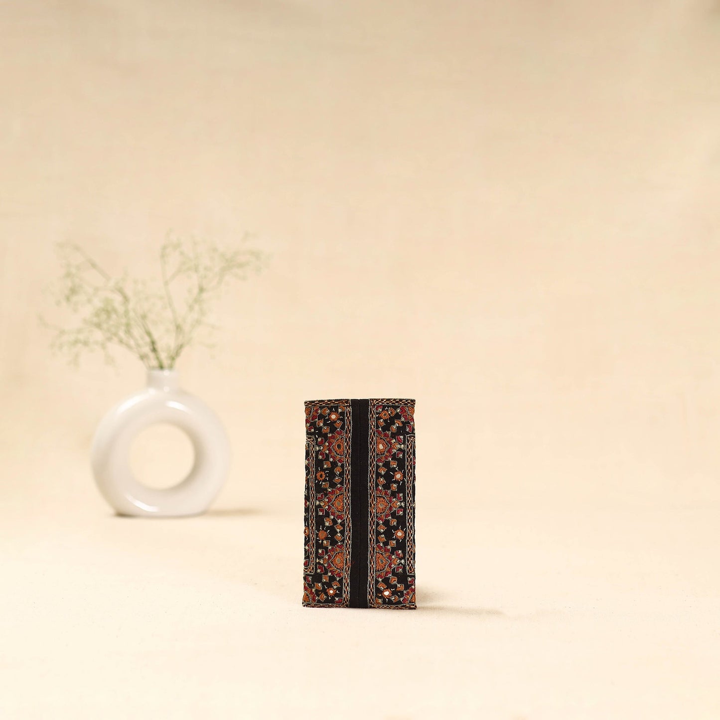 Kutch neran hand embroidered spectacle pouch 223