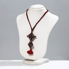 pakko embroidery necklace