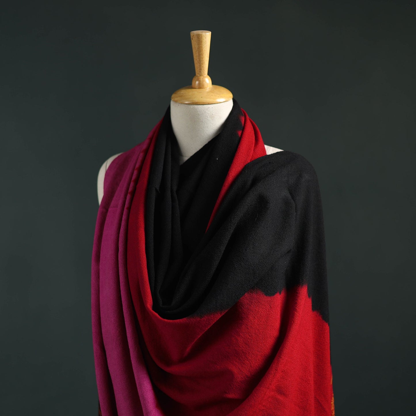 Kutch shibori tie-dye handwoven merino wool shawl 01