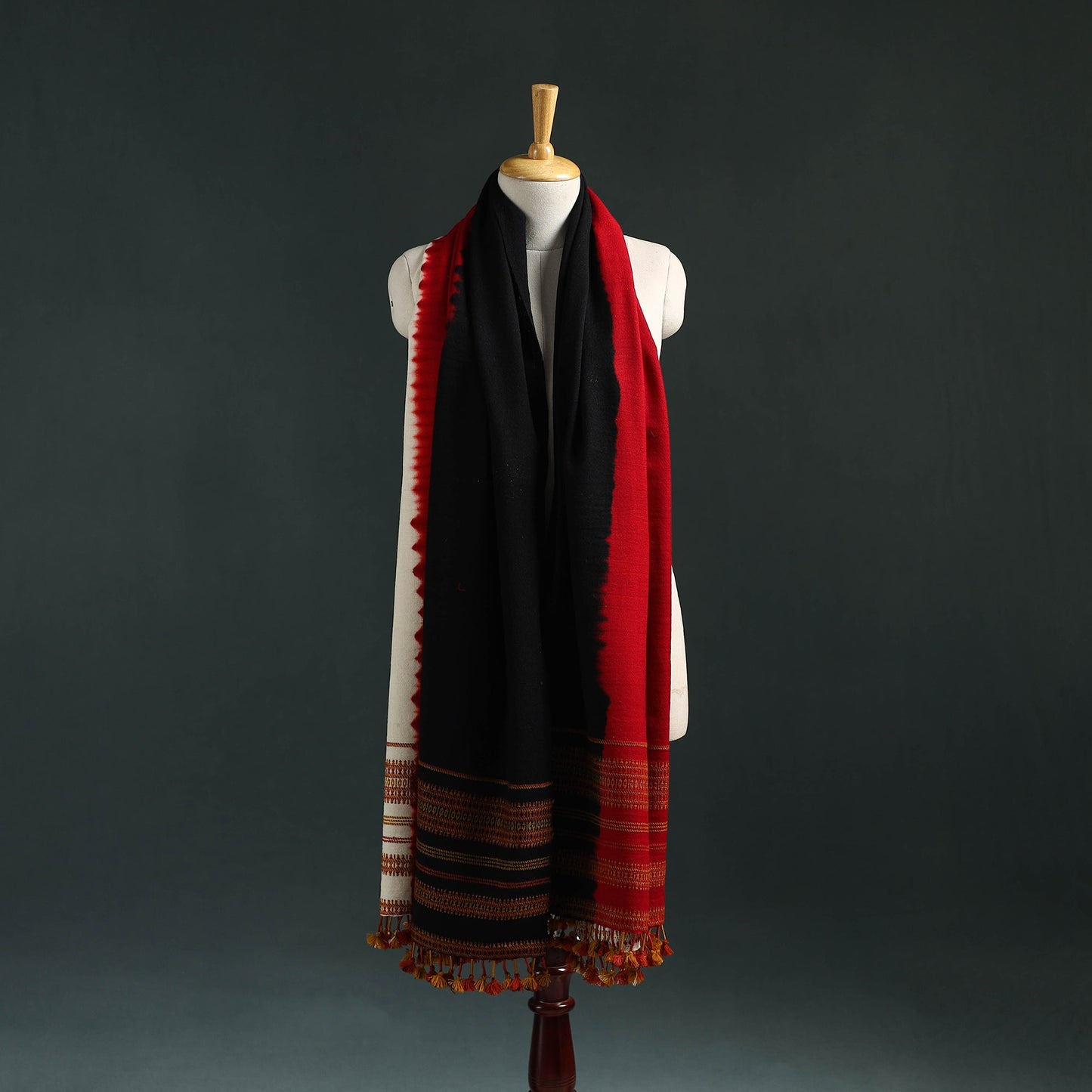 Kutch shibori tie-dye handwoven merino wool shawl 03