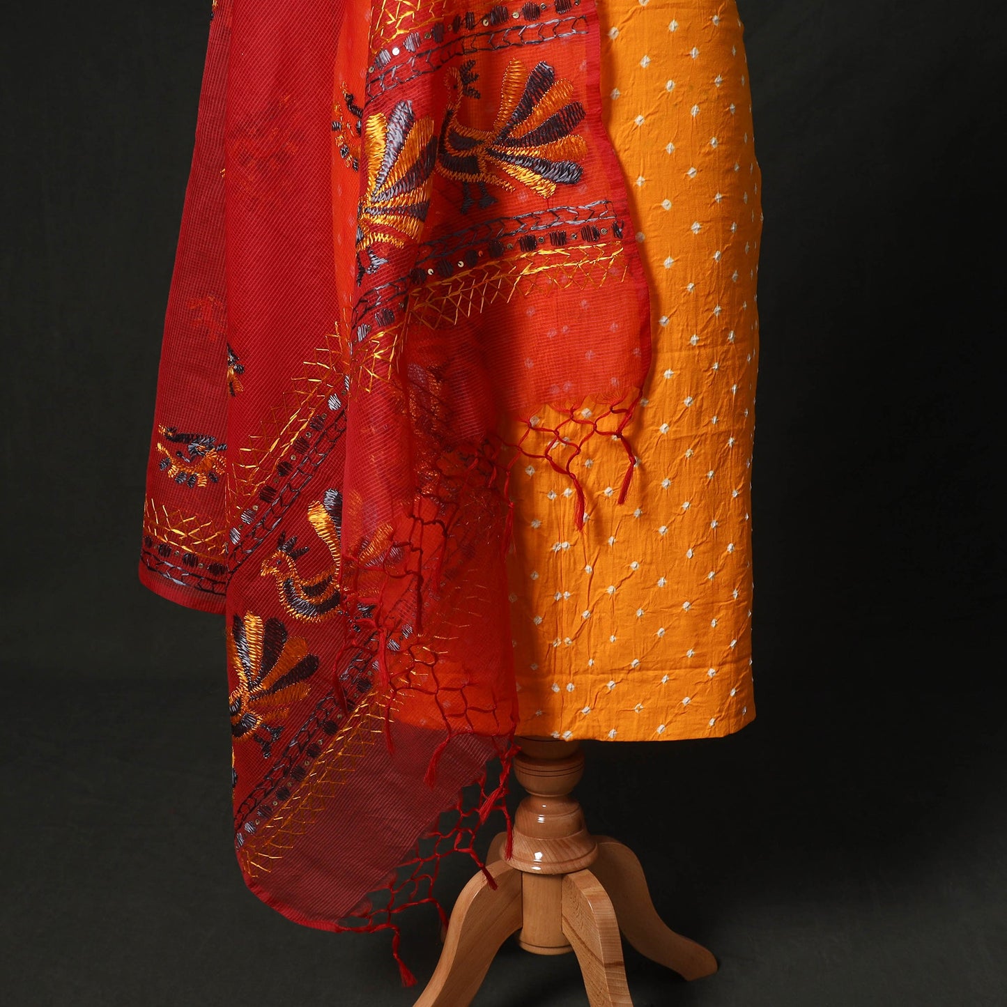 Kutch tie-dye cotton bandhani 2pc unstitched dress material