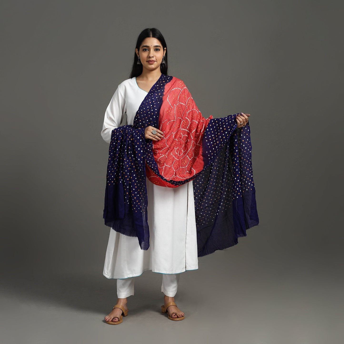 Kutch tie-dye cotton bandhani dupatta 01 - handcrafted