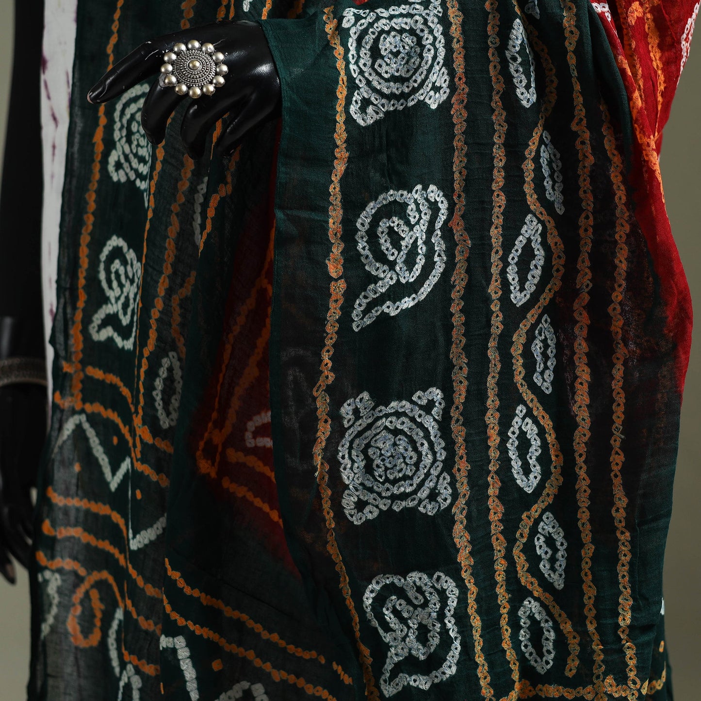 Kutch tie-dye pure mul cotton bandhani dupatta 03